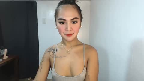 Snapshot of sexycheskax18 chatting on 04.30.26 pretty Cheska online show from 04.30.26