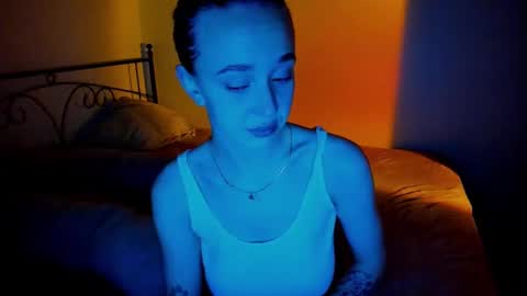 Snapshot of sexycocobutt chatting on 12.08.24 Sophia online show from 12.08.24