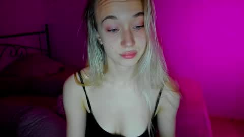 Snapshot of sexycocobutt chatting on 01.23.25 Sophia online show from 01.23.25