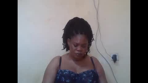 Snapshot of sexydove2 chatting on 04.17.26 EMILY online show from 04.17.26