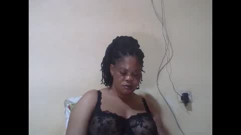 Snapshot of sexydove2 chatting on 04.23.26 EMILY online show from 04.23.26