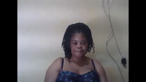 Snapshot of sexydove2 chatting on 05.17.26 EMILY online show from 05.17.26