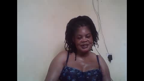 Snapshot of sexydove2 chatting on 05.22.26 EMILY online show from 05.22.26