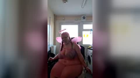 Snapshot of sexyemoprincess chatting on 07.08.26 Wouldntyouliketoknow online show from 07.08.26