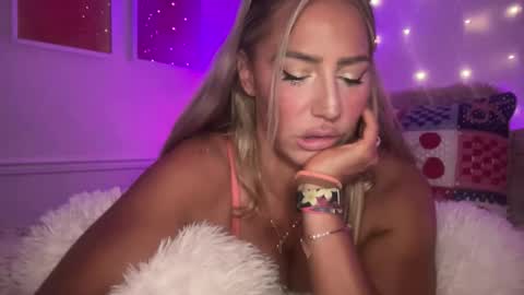 Ashley Love online show from 06.05.26