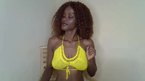 SexyHollyMontana1111 online show from 04.18.26