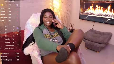 Snapshot of sexyhotblack21 chatting on 05.11.26 hotebony online show from 05.11.26