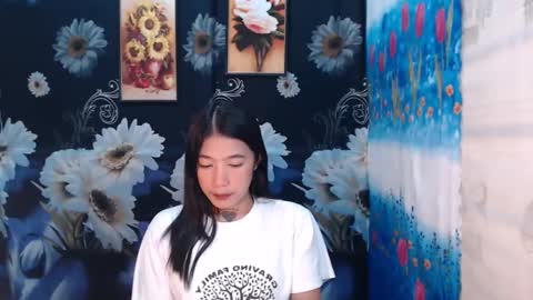 Snapshot of sexyhotjelian chatting on 03.10.25 jelian online show from 03.10.25