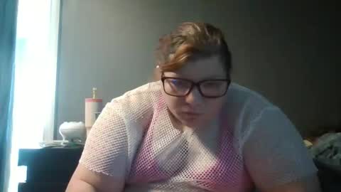 Snapshot of sexyhottie825 chatting on 05.26.26 sexyhottie825 online show from 05.26.26