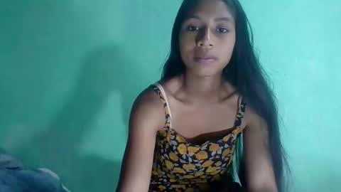 Snapshot of sexyjolie586 chatting on 05.23.26 sexyjolie586 online show from 05.23.26