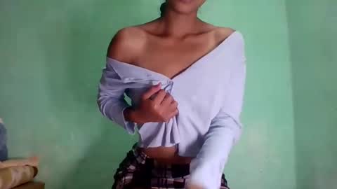 Snapshot of sexyjolie586 chatting on 05.28.26 sexyjolie586 online show from 05.28.26