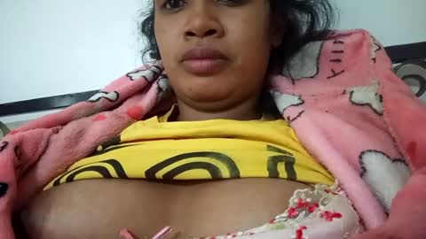 sexylarra12 online show from 08.06.26