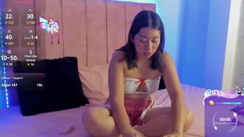 Snapshot of sexylaurita4u chatting on 02.07.26 laura online show from 02.07.26