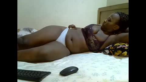 Snapshot of sexylinaa_ chatting on 02.12.25 Sexylina online show from 02.12.25