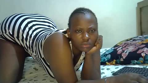 Snapshot of sexylinaa_ chatting on 09.22.25 Sexylina online show from 09.22.25