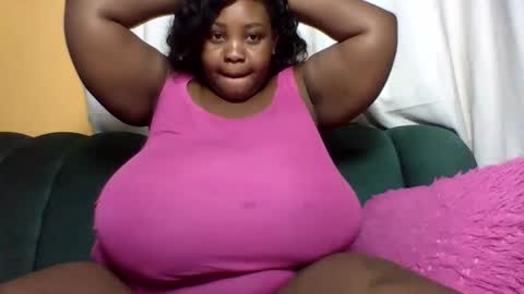 Snapshot of sexylo52 chatting on 05.25.26 sexylo52 online show from 05.25.26