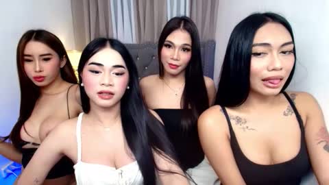 Snapshot of sexylovesappira chatting on 10.06.25 maxine online show from 10.06.25