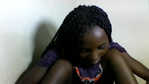 Snapshot of sexyneedle22 chatting on 02.16.25 VIVIAN online show from 02.16.25