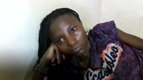 Snapshot of sexyneedle22 chatting on 02.18.25 VIVIAN online show from 02.18.25