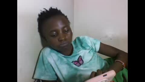 Snapshot of sexyneedle22 chatting on 02.19.25 VIVIAN online show from 02.19.25