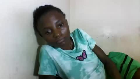 Snapshot of sexyneedle22 chatting on 02.20.25 VIVIAN online show from 02.20.25