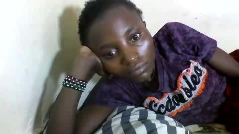 Snapshot of sexyneedle22 chatting on 02.26.25 VIVIAN online show from 02.26.25