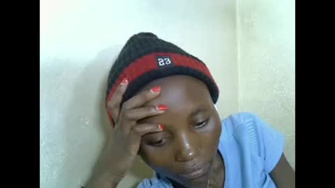 Snapshot of sexyneedle22 chatting on 02.28.25 VIVIAN online show from 02.28.25