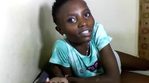 Snapshot of sexyneedle22 chatting on 03.03.25 VIVIAN online show from 03.03.25