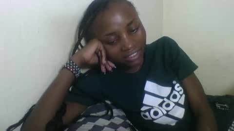 Snapshot of sexyneedle22 chatting on 03.11.25 VIVIAN online show from 03.11.25