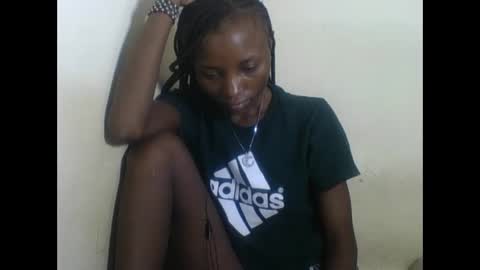 Snapshot of sexyneedle22 chatting on 03.12.25 VIVIAN online show from 03.12.25