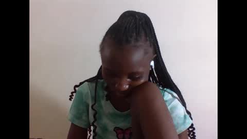 Snapshot of sexyneedle22 chatting on 11.16.25 VIVIAN online show from 11.16.25