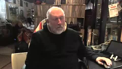 Grizz Lee Bear online show from 12.23.24