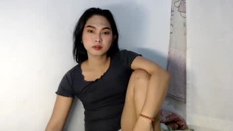 sexypetiteraine online show from 06.07.26