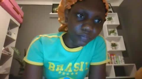 sexyquin1 online show from 02.17.25