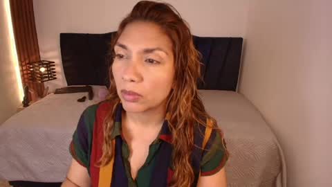 R A C H E L online show from 05.11.26