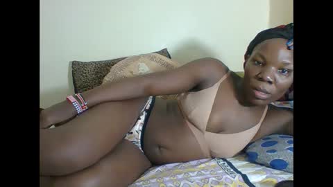 Snapshot of sexysally2 chatting on 12.29.24 SARAH online show from 12.29.24