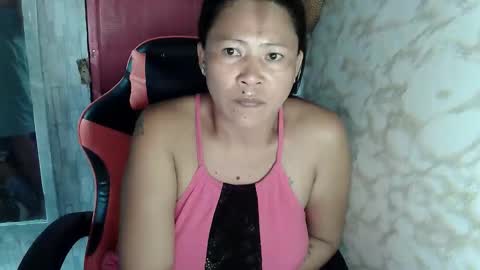 Snapshot of sexysinglemomdcklcker chatting on 10.15.25 sexysinglemomdcklcker online show from 10.15.25