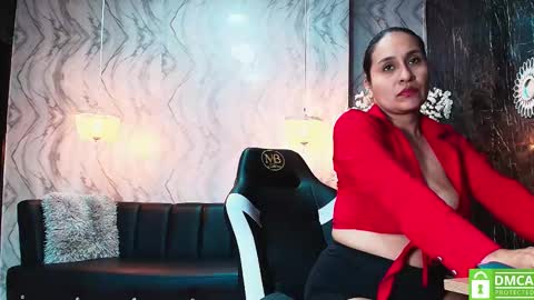 MADAME  online show from 12.02.25