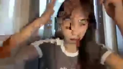 Snapshot of sexyy_maria chatting on 07.06.26 mae online show from 07.06.26