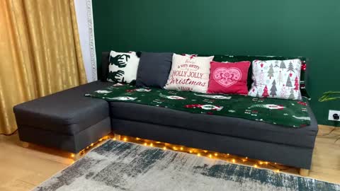 Snapshot of sexyycouple22 chatting on 12.28.24 Sexycouple online show from 12.28.24