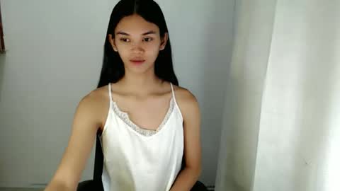 Snapshot of sexyzendaya_69 chatting on 10.05.25 Zendaya online show from 10.05.25