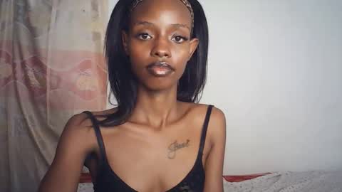 Snapshot of sexyzuriel chatting on 03.12.26 sexyzuriel online show from 03.12.26