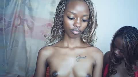 Snapshot of sexyzuriel chatting on 03.19.26 sexyzuriel online show from 03.19.26