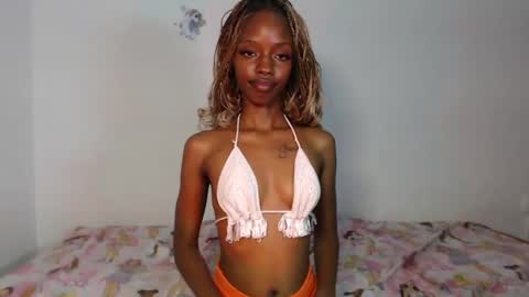 Snapshot of sexyzuriel chatting on 03.30.26 sexyzuriel online show from 03.30.26