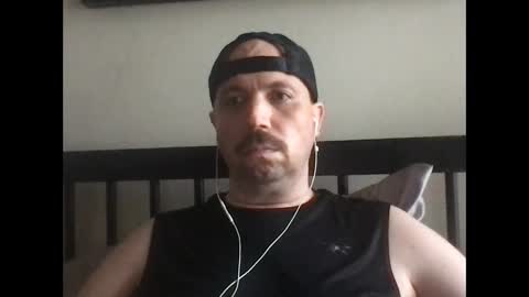 Snapshot of sfgiants1982 chatting on 09.18.25 sfgiants1982 online show from 09.18.25