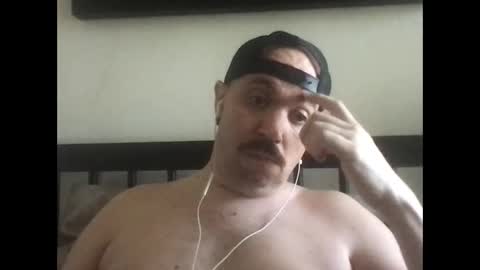 Snapshot of sfgiants1982 chatting on 09.25.25 sfgiants1982 online show from 09.25.25