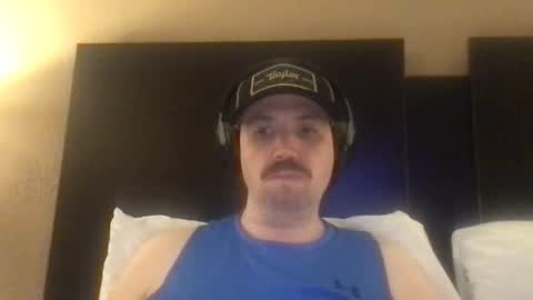 Snapshot of sfgiants1982 chatting on 11.19.25 sfgiants1982 online show from 11.19.25