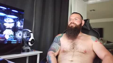 Snapshot of sflmarriedguy chatting on 04.03.26 SouthFloridaStr8guy online show from 04.03.26