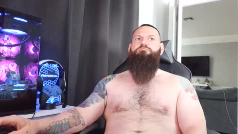 Snapshot of sflmarriedguy chatting on 04.25.26 SouthFloridaStr8guy online show from 04.25.26