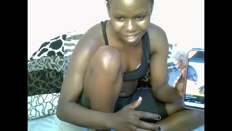 Snapshot of shaa_loon chatting on 10.10.25 shaa_loon online show from 10.10.25